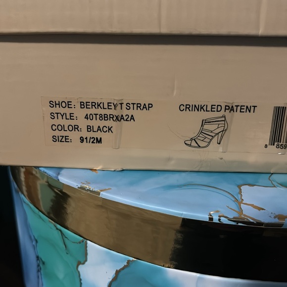 Michael Kors, Black patent leather, size 9 1/2 - Picture 13 of 13